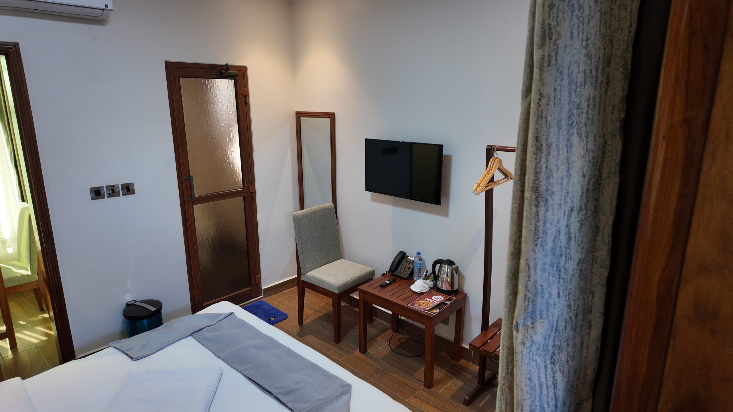 Rooms default